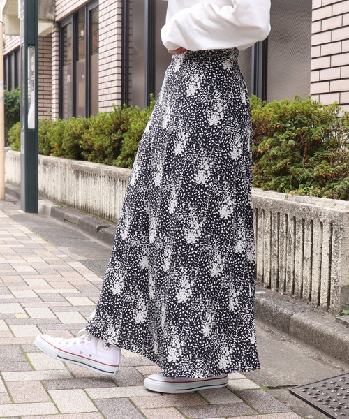 tiptop（ティップトップ）の「2020SS　<pocket>【web限定アイテム】花柄Aラインナロースカート（スカート・レディース・ブラック/ピンク/アイボリー・FREE）」の11枚目の写真