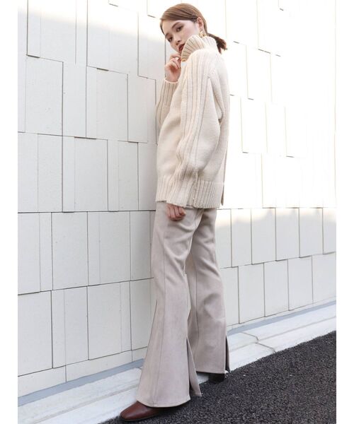 MURUA（ムルーア）の「バックスリットニットチュニック（ニット/セーター・レディース・グレー/アイボリー/モカ・FREE）」の20枚目の写真