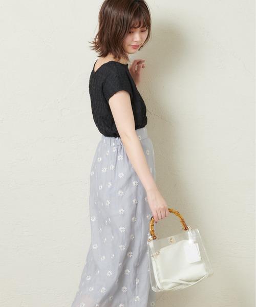 natural couture（ナチュラルクチュール）の「【WEB限定カラー有り】クロシェ風レーストップス（Tシャツ/カットソー・レディース・ブラック/ブルー/ミント/ライトベージュ・FREE）」の6枚目の写真