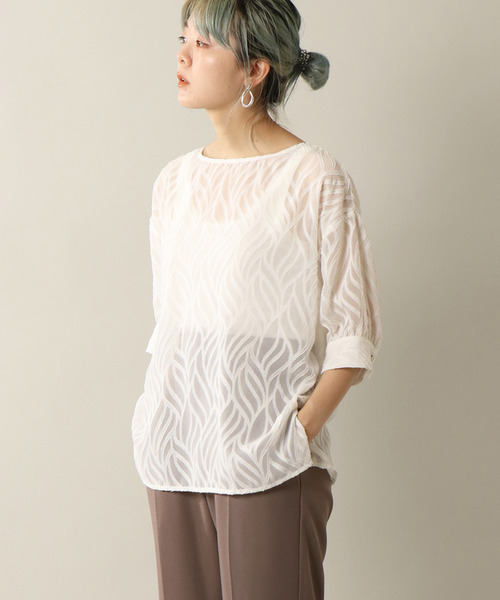 notch.(ノッチ)の「シアージャカードTブラウス(シャツ/ブラウス・レディース・オフホワイト/ホワイト/ブラック/ブルー・M)」の2枚目の写真