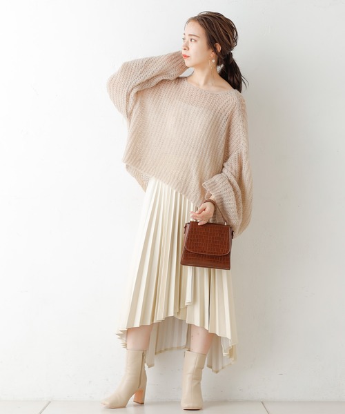 Chico（チコ）の「フェイクレザーイレヘムプリーツスカート/レザースカート（スカート・レディース・ベージュ/ブラウン/アイボリー・FREE）」の8枚目の写真