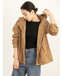 ジップアップマウンテンパーカー