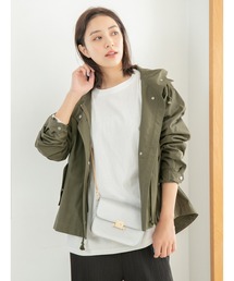 ジップアップマウンテンパーカー