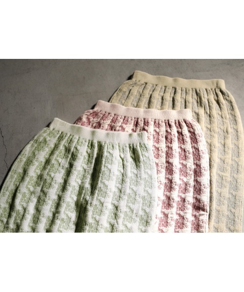 select MOCA(セレクトモカ)の「2021 SS クランブルニットスカート(スカート・レディース・ミント/ラベンダー/グレイッシュベージュ・FREE)」の21枚目の写真