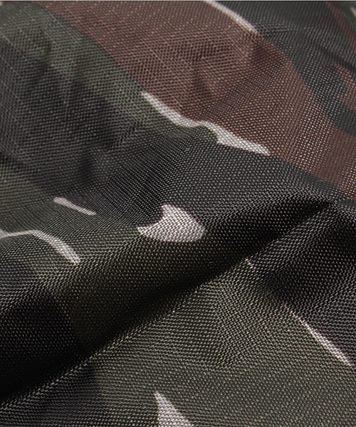 Herschel Supply（ハーシェルサプライ）の「【HERSCHEL】 Packable Daypack　ハーシェル（バックパック/リュック・レディース・カモフラージュ/ブラック・ONE SIZE）」の10枚目の写真