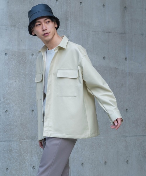 improves(インプローブス)の「PUレザー オーバーサイズ CPO ジャケット(ブルゾン・メンズ・ライトベージュ/ブラック・MEDIUM/LARGE)」の7枚目の写真