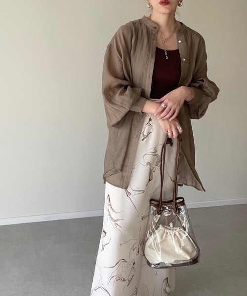 y/m by misato（イムバイミサト）の「シアーピンタックシャツ（シャツ/ブラウス・レディース・パープル/オフホワイト/ダークベージュ・FREE）」の8枚目の写真