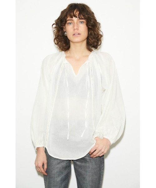 MOUSSY（マウジー）の「STITCH VOLUME SLEEVE ブラウス（シャツ/ブラウス・レディース・ブラック/オフホワイト/ライトオレンジ系・FREE）」の4枚目の写真