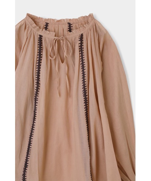 MOUSSY（マウジー）の「STITCH VOLUME SLEEVE ブラウス（シャツ/ブラウス・レディース・ブラック/オフホワイト/ライトオレンジ系・FREE）」の11枚目の写真