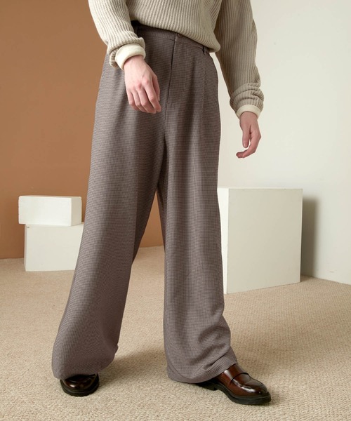 EMMA CLOTHES(エマクローズ)の「ブライトポプリン リラックス テーパード2タックワイドパンツ EMMA CLOTHES(その他パンツ・メンズ・ブラウン/ベージュ/ブラック/ライラック/グレイッシュベージュ/グレイッシュブルー/キナリ/ベージュ系その他・M/L)」の6枚目の写真