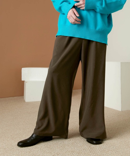 EMMA CLOTHES(エマクローズ)の「ブライトポプリン リラックス テーパード2タックワイドパンツ EMMA CLOTHES(その他パンツ・メンズ・ブラウン/ベージュ/ブラック/ライラック/グレイッシュベージュ/グレイッシュブルー/キナリ/ベージュ系その他・M/L)」の4枚目の写真