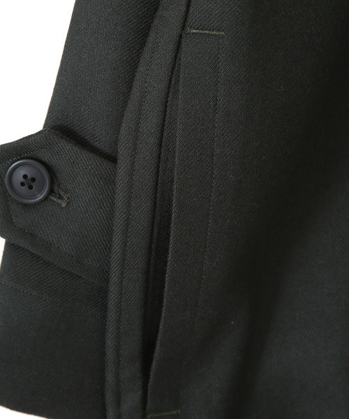marka（マーカ）の「marka / マーカ：SHIRT COAT - 2/48 wool soft serge -：M21C-06SH01C[COR]（ステンカラーコート・メンズ・グレー系その他/グリーン・1/2/3）」の4枚目の写真