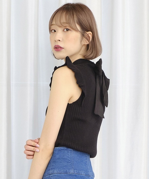 TITTY&CO.(ティティーアンドコー)の「ショルダーフリルニットトップス(ニット/セーター・レディース・ライトブルー/ブラック/ピンク・FREE)」の1枚目の写真