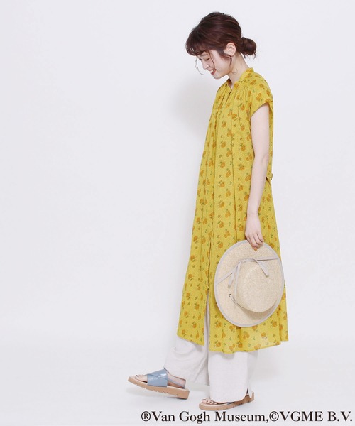 POU DOU DOU（プードゥドゥ）の「VGMサンフラワープリントワンピース（ワンピース・レディース・イエロー・3）」の8枚目の写真