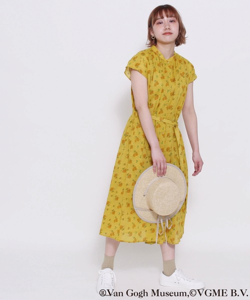POU DOU DOU（プードゥドゥ）の「VGMサンフラワープリントワンピース（ワンピース・レディース・イエロー・3）」の9枚目の写真