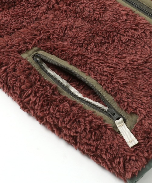 KRIFF MAYER Lady's Collection(クリフメイヤーレディースコレクション)の「シャギーボアベスト(ベスト・レディース・グレー/ネイビー/ベージュ/カラフル/ナチュラル/カーキ/レンガ・LARGE/MEDIUM)」の20枚目の写真