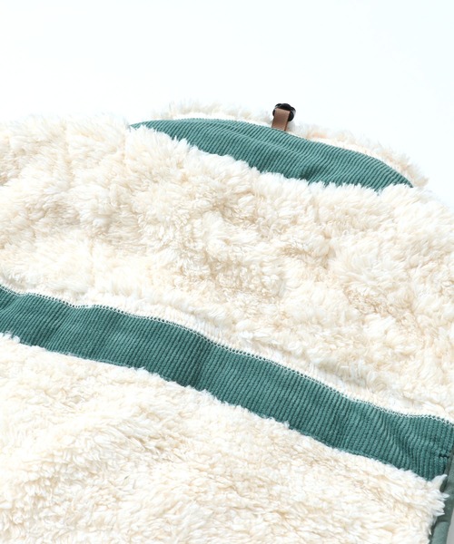 KRIFF MAYER Lady's Collection(クリフメイヤーレディースコレクション)の「シャギーボアベスト(ベスト・レディース・グレー/ネイビー/ベージュ/カラフル/ナチュラル/カーキ/レンガ・LARGE/MEDIUM)」の22枚目の写真