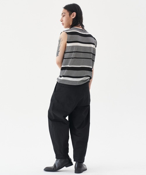 FEKETE（フェケテ）の「FEKETE MULTI BORDER SUMMER KNIT VEST（ベスト・メンズ・ブラック/ネイビー・FREE）」の9枚目の写真