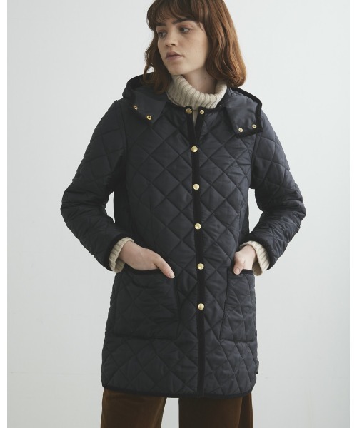 Traditional Weatherwear（トラディショナルウェザーウェア）の「ARKLEY WITH DETACHABLE HOOD/アークリー ウィズ デタッチャブル フード キルティング コート（ノーカラーコート・レディース・ネイビー/ブラック×ブラック・36/34/32）」の16枚目の写真