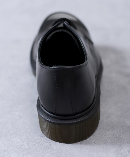 And A（アンドエー）の「Dr.Martens ドクターマーチン / 1925 Est Black Smooth エスト 3ホールブーツ レザーシューズ / 26506001（ブーツ・レディース・ブラック・23cm/24cm）」の20枚目の写真