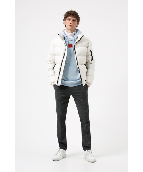 HUGO（ヒューゴ）の「マニフェストロゴ リサイクルマテリアル ダウンジャケット（ダウンジャケット/コート・メンズ・ブラウン/ナチュラル/ブラック・S/M/L/XL）」の12枚目の写真