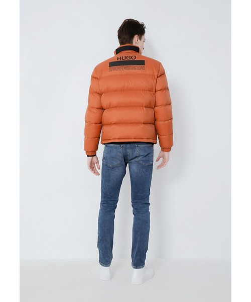 HUGO（ヒューゴ）の「マニフェストロゴ リサイクルマテリアル ダウンジャケット（ダウンジャケット/コート・メンズ・ブラウン/ナチュラル/ブラック・S/M/L/XL）」の19枚目の写真