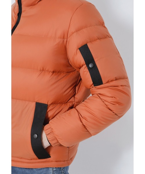 HUGO（ヒューゴ）の「マニフェストロゴ リサイクルマテリアル ダウンジャケット（ダウンジャケット/コート・メンズ・ブラウン/ナチュラル/ブラック・S/M/L/XL）」の16枚目の写真