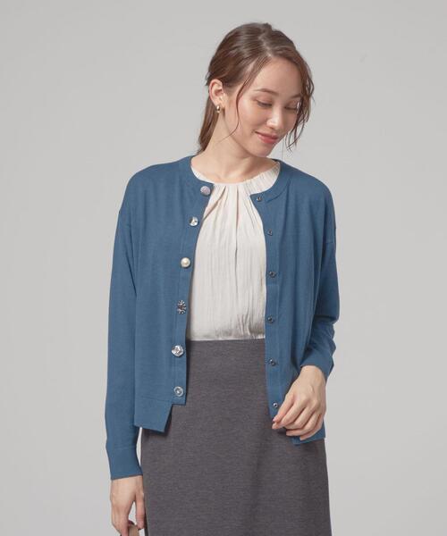 Torrazzo Donna（トラッゾドンナ）の「＜TORRAZZO DONNA（トラッゾドンナ）＞マルチビジュー ニットカーディガン（カーディガン/ボレロ・レディース・ロイヤルブルー/ピンク/ベージュ・FREE）」の3枚目の写真