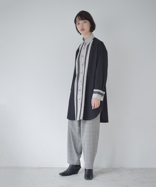 La SRIC（ラスリック）の「La SRIC / レーステープロングシャツ（シャツ/ブラウス・レディース・グレー系その他/キャメル・38）」の11枚目の写真