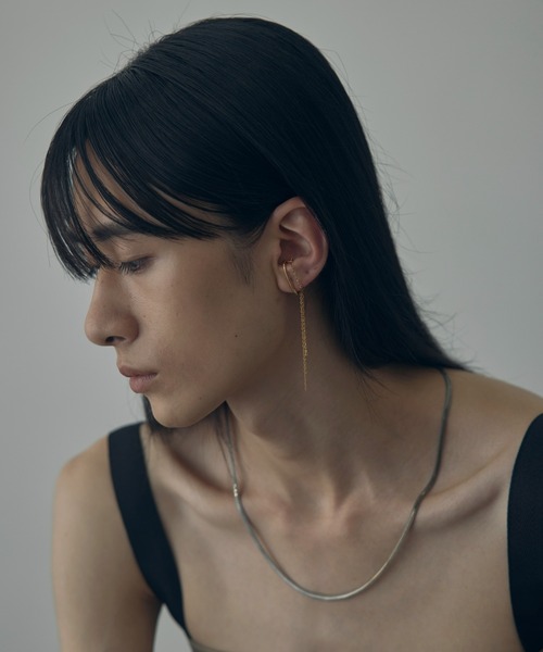 and cloud(アンドクラウド)の「Layered Cuff Curb Long Chain(イヤーカフ・レディース・シルバー/イエローゴールド/ゴールド系その他・FREE)」の16枚目の写真