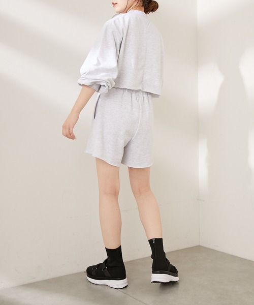 Chico(チコ)の「ロゴスウェットショートパンツ(スウェットパンツ・レディース・グレー/アイボリー/ブラック・FREE)」の22枚目の写真