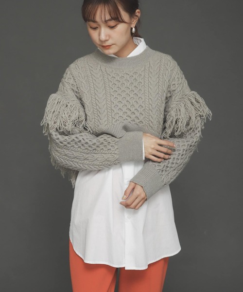 SENSE OF PLACE by URBAN RESEARCH（センスオブプレイスバイアーバンリサーチ）の「フリンジケーブルショートセーター（ニット/セーター・レディース・グレー/ブラウン/ライトカーキ・ONE）」の14枚目の写真