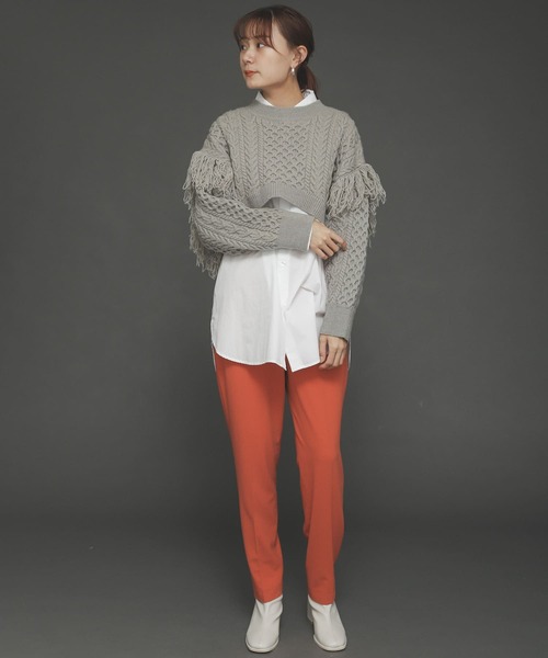 SENSE OF PLACE by URBAN RESEARCH（センスオブプレイスバイアーバンリサーチ）の「フリンジケーブルショートセーター（ニット/セーター・レディース・グレー/ブラウン/ライトカーキ・ONE）」の16枚目の写真