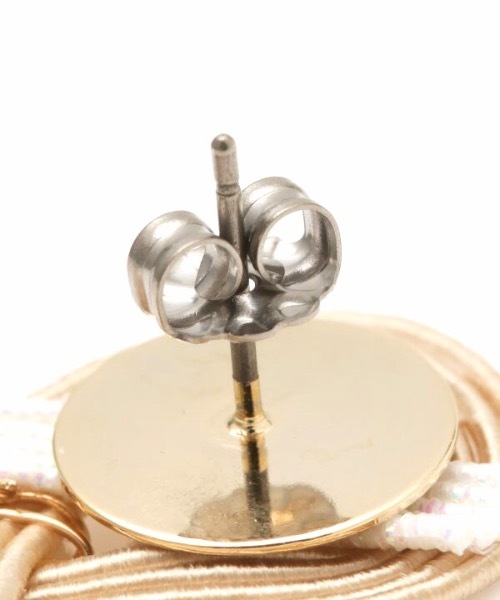 カヤ（カヤ）の「【カヤ】水引あわじ重ねピアス（ピアス（両耳用）・レディース・ホワイト/ブラック/パープル/ブラウン/ゴールド/ブルー・FREE）」の8枚目の写真