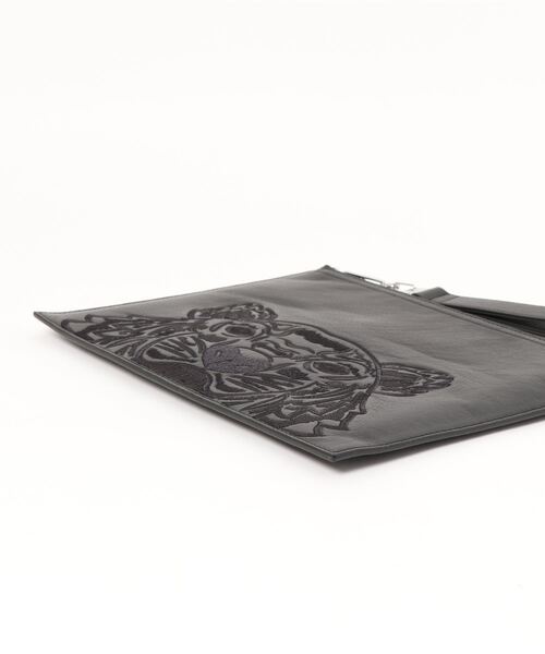 KENZO（ケンゾー）の「Kampus Tiger Large Pouch Leather（クラッチバッグ・メンズ・ブラック系その他・ONE SIZE）」の4枚目の写真