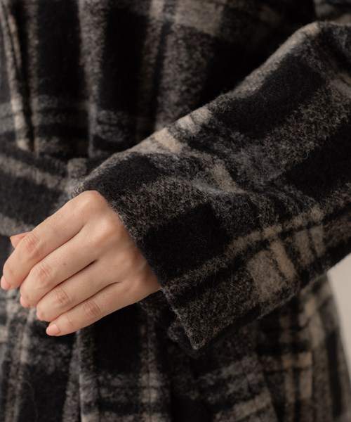 abahouse mavie（アバハウスマヴィ）の「チェック柄ベルト付オーバーロングコート（チェスターコート・レディース・チェック・38/36）」の14枚目の写真