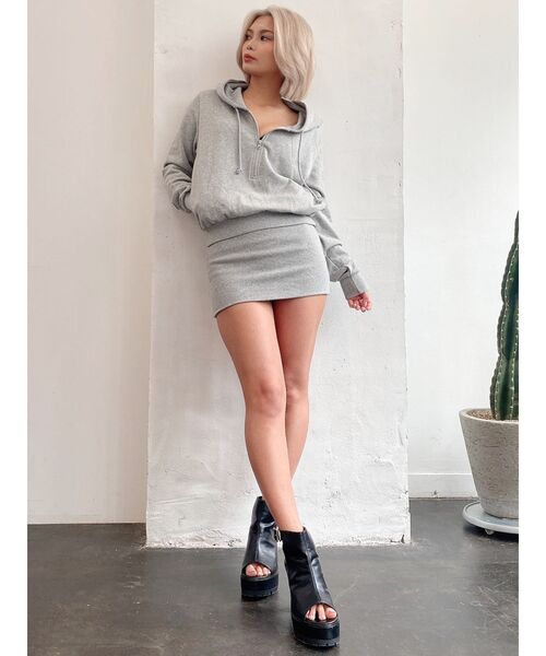 GYDA（ジェイダ）の「ハーフZIPドッキングスウェットワンピース（ワンピース・レディース・オフホワイト/グレー/ブラック・FREE）」の8枚目の写真