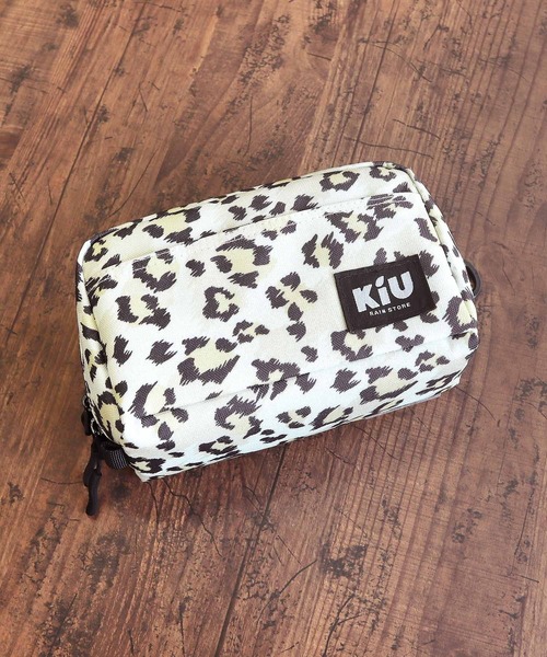 KiU(キウ)の「ウォーターリペレント ポーチL(ポーチ・レディース・カモフラージュ/ホワイト×ブルー/ホワイト系その他/ブラック系その他/その他10/ゼブラ/アニマル/カラフル/ブルー系その他/ブラック/レッド系その他/マルチ/ブラック×カーキ/ブラウン/ブルーグリーン/イエロー/タイガーカモ/ブラック系その他2/ブルー系その他2/ベージュ系その他/レオパード・FREE)」の20枚目の写真