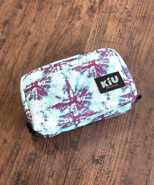 KiU(キウ)の「ウォーターリペレント ポーチL(ポーチ・レディース・カモフラージュ/ホワイト×ブルー/ホワイト系その他/ブラック系その他/その他10/ゼブラ/アニマル/カラフル/ブルー系その他/ブラック/レッド系その他/マルチ/ブラック×カーキ/ブラウン/ブルーグリーン/イエロー/タイガーカモ/ブラック系その他2/ブルー系その他2/ベージュ系その他/レオパード・FREE)」の2枚目の写真