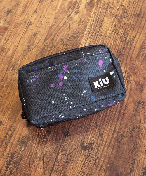 KiU(キウ)の「ウォーターリペレント ポーチL(ポーチ・レディース・カモフラージュ/ホワイト×ブルー/ホワイト系その他/ブラック系その他/その他10/ゼブラ/アニマル/カラフル/ブルー系その他/ブラック/レッド系その他/マルチ/ブラック×カーキ/ブラウン/ブルーグリーン/イエロー/タイガーカモ/ブラック系その他2/ブルー系その他2/ベージュ系その他/レオパード・FREE)」の5枚目の写真