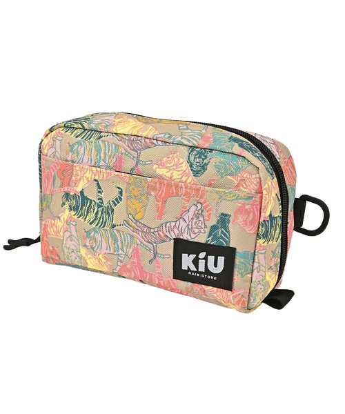 KiU(キウ)の「ウォーターリペレント ポーチL(ポーチ・レディース・カモフラージュ/ホワイト×ブルー/ホワイト系その他/ブラック系その他/その他10/ゼブラ/アニマル/カラフル/ブルー系その他/ブラック/レッド系その他/マルチ/ブラック×カーキ/ブラウン/ブルーグリーン/イエロー/タイガーカモ/ブラック系その他2/ブルー系その他2/ベージュ系その他/レオパード・FREE)」の16枚目の写真