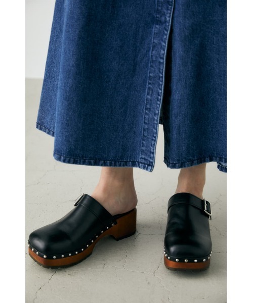 MOUSSY（マウジー）の「BELTED CROGS（サンダル・レディース・アイボリー/ブラック・MEDIUM/SMALL/LARGE）」の17枚目の写真