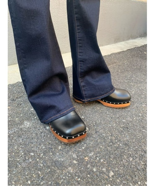 MOUSSY（マウジー）の「BELTED CROGS（サンダル・レディース・アイボリー/ブラック・MEDIUM/SMALL/LARGE）」の18枚目の写真