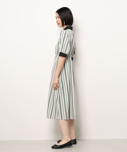 JUGLANS(ユグランス)の「☆ コーデ映え。マルチストライプ柄ガウンワンピース 35749(ワンピース・レディース・ブラック/ブルー/グリーン・FREE)」の4枚目の写真