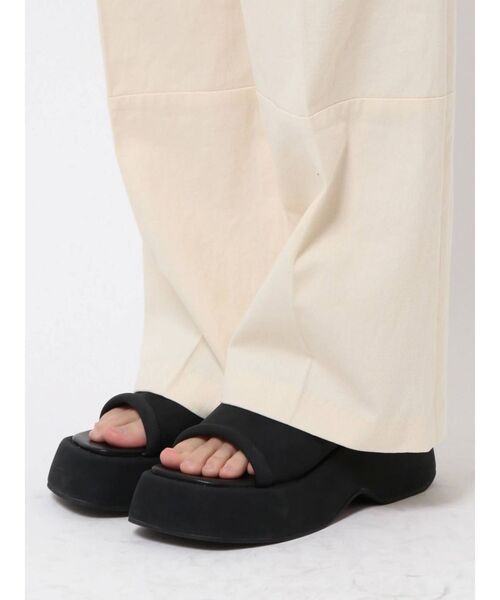 EMODA（エモダ）の「ハイウエストセミワイドパンツ（その他パンツ・レディース・ベージュ/ブラック/ブルー/アイボリー・MEDIUM/SMALL）」の10枚目の写真