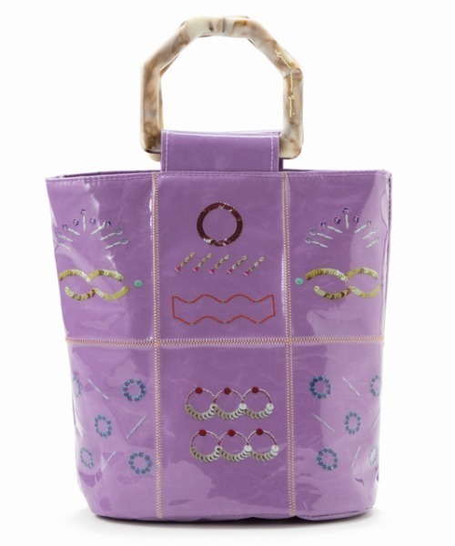 Casselini（キャセリーニ）の「【emiumigumi×Casselini】Casselini(キャセリーニ)刺繍プリントバッグ（ハンドバッグ・レディース・ブラック/パープル・FREE）」の16枚目の写真