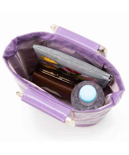 Casselini（キャセリーニ）の「【emiumigumi×Casselini】Casselini(キャセリーニ)刺繍プリントバッグ（ハンドバッグ・レディース・ブラック/パープル・FREE）」の14枚目の写真