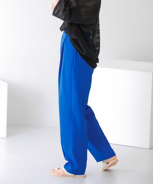 KBF（ケイビーエフ）の「illi　ワンタックセンタープレスパンツ（その他パンツ・レディース・アイボリー/チャコールグレー/ブルー・34/36/38）」の14枚目の写真