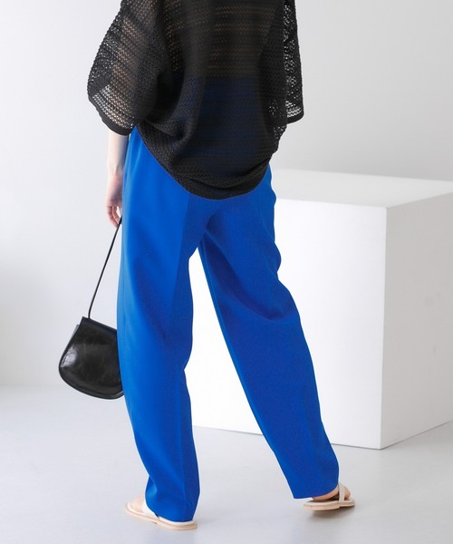 KBF（ケイビーエフ）の「illi　ワンタックセンタープレスパンツ（その他パンツ・レディース・アイボリー/チャコールグレー/ブルー・34/36/38）」の15枚目の写真