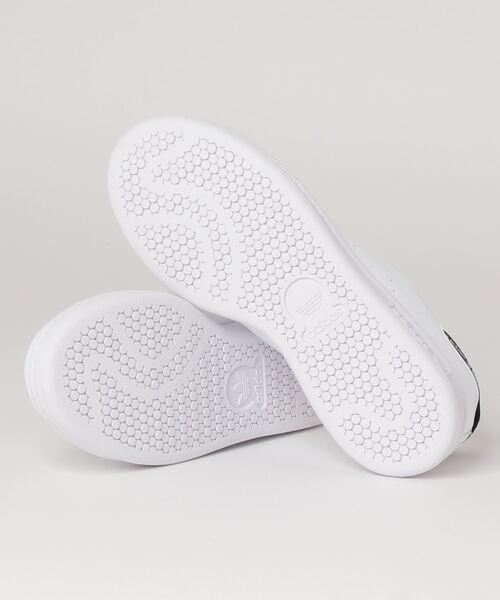 adidas（アディダス）の「スタンスミス [Stan Smith] アディダスオリジナルス (キッズ/子供用)（スニーカー・キッズ・ホワイト×ブラック・22.5cm/23.5cm/24.5cm/25.5cm/23.0cm/24.0cm/25.0cm/22.0cm）」の10枚目の写真